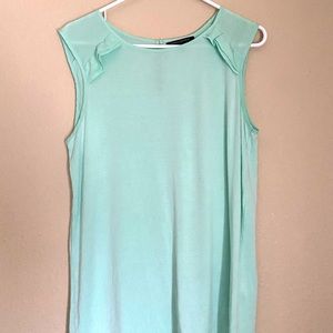 Women’s Medium Banana Republic Mint Shirt